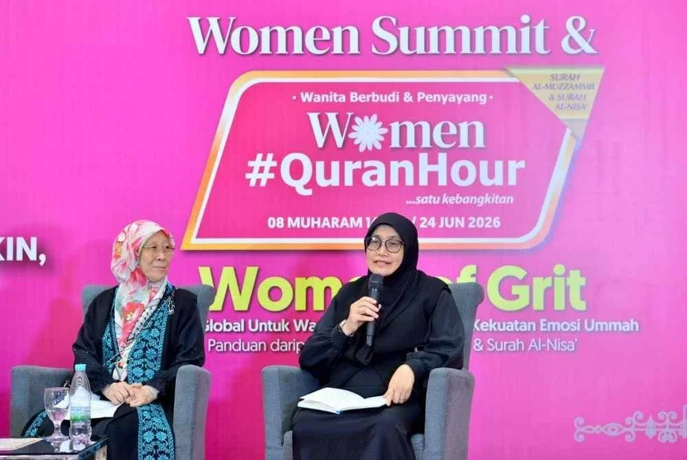 Dr Nora (kanan) menjadi panel forum Wanita Berjiwa Kental pada program Women Summit & Women #QuranHour 2026 di Masjid Sultan Salahuddin Abdul Aziz Shah