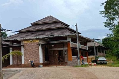 Maahad Ashraf Al-Abrar di Kuala Krai perlukan sumbangan orang ramai untuk memperkukuh peranan sebagai institusi pendidikan tahfiz.
