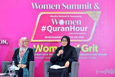Dr Nora (kanan) menjadi panel forum Wanita Berjiwa Kental pada program Women Summit & Women #QuranHour 2026 di Masjid Sultan Salahuddin Abdul Aziz Shah