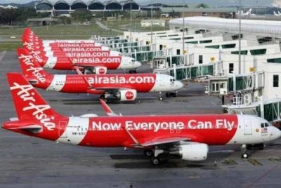 AirAsia X dilaporkan tertunggak dalam pembayaran kepada pembekal dan turut meminta penangguhan bagi sekurang-kurangnya sedozen pesawat selepas kenaikan harga bahan api 