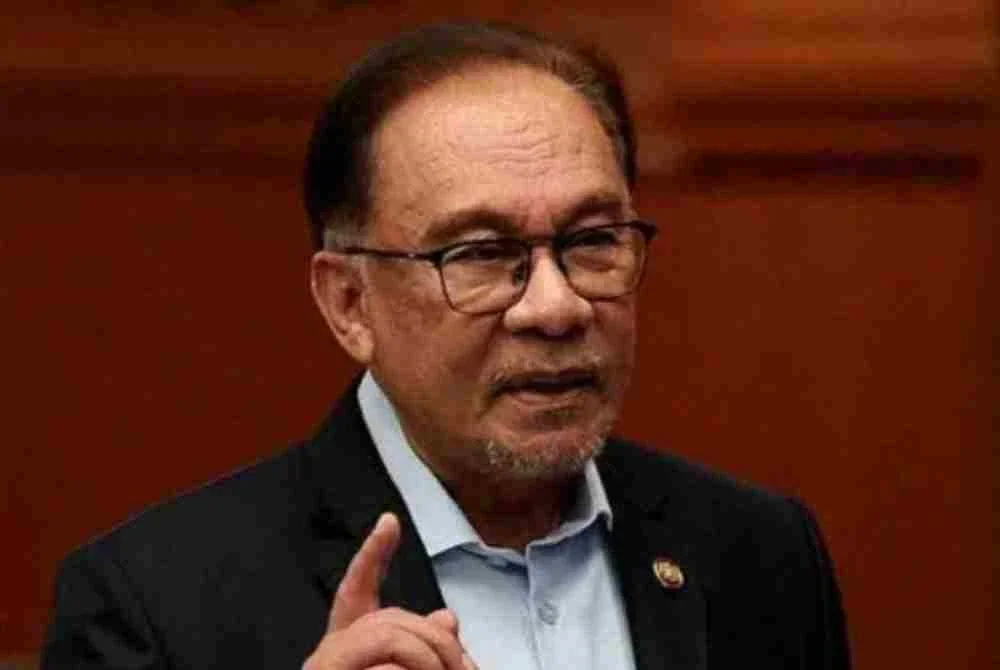 Kehadiran Anwar dalam program-program rakyat menunjukkan bahawa diplomasi antarabangsa tidak memutuskan hubungan dengan akar domestik.
