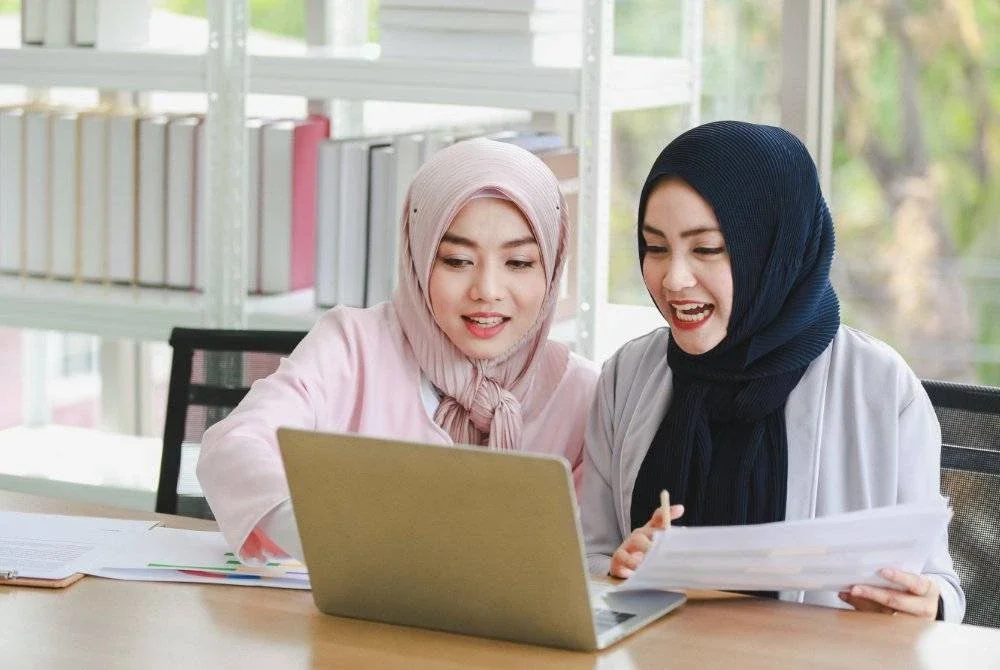HIJRAH diri termasuk dalam melaksanakan tanggungjawab terhadap pekerjaan. Foto Canva