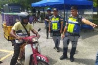 Warga Bangladesh yang ditahan dalam Ops PeWA pada Khamis.