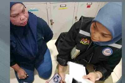 Pegawai JPN menjalankan pemeriksaan menerusi Ops Kisar yang dijalankan pada Rabu.