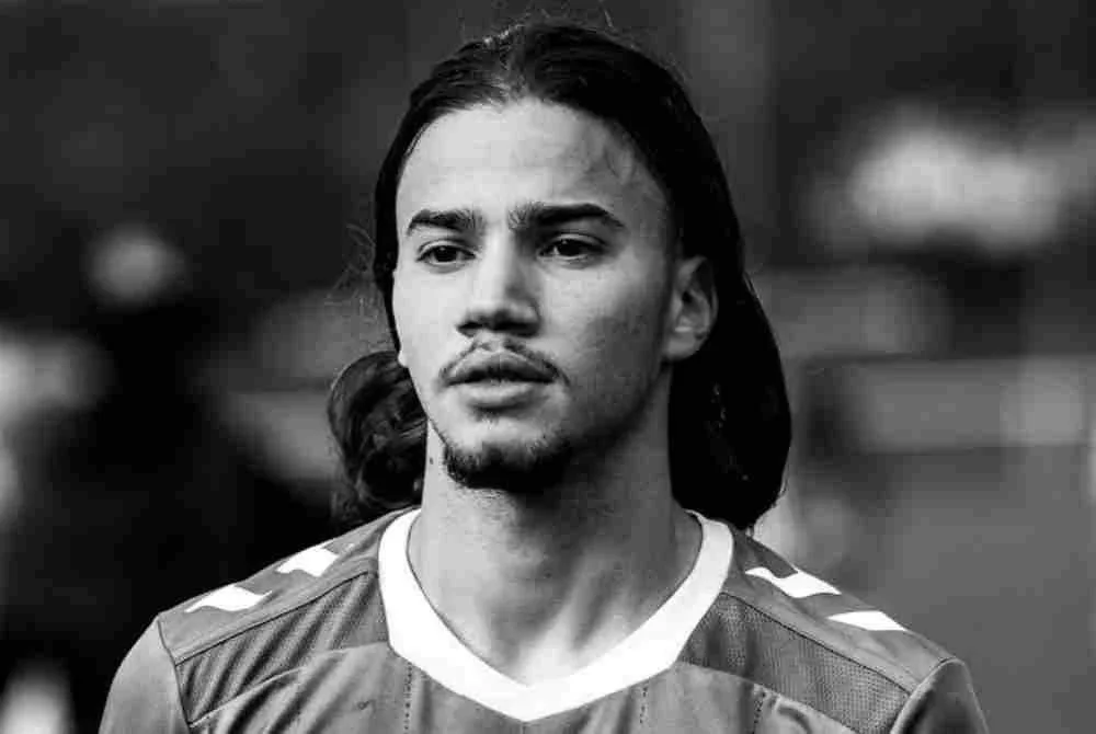 Pemain bola sepak Perancis lemas di Sungai Rhone