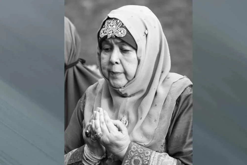 Almarhum Tengku Putri Arafiah, 72, mangkat pada kira-kira jam 10.15 pagi kerana sakit tua.