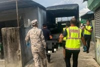 Mayat kedua-dua nelayan yang ditemukan lemas diserahkan kepada pihak polis untuk tindakan lanjut.