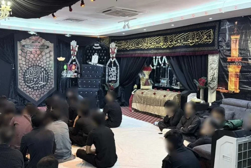 Keadaan di dalam sebuah premis di Pusat Perdagangan Lagoon Perdana yang dipercayai menjadi markas dan mempunyai kaitan dengan ajaran Syiah 