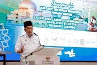 Anwar menyampaikan ucapan pada Perasmian Konvensyen Kebangsaan Profesion Peguam Syarie 2026 pada Sabtu. Foto Bernama