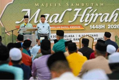 Yang Dipertuan Besar Negeri Sembilan Tuanku Muhriz Tuanku Munawir berkenan bertitah pada Sambutan Maal Hijrah 1448H di Masjid Tuanku Muhriz Bandar Sri Jempol, pada 16 Jun lalu. Foto Bernama 