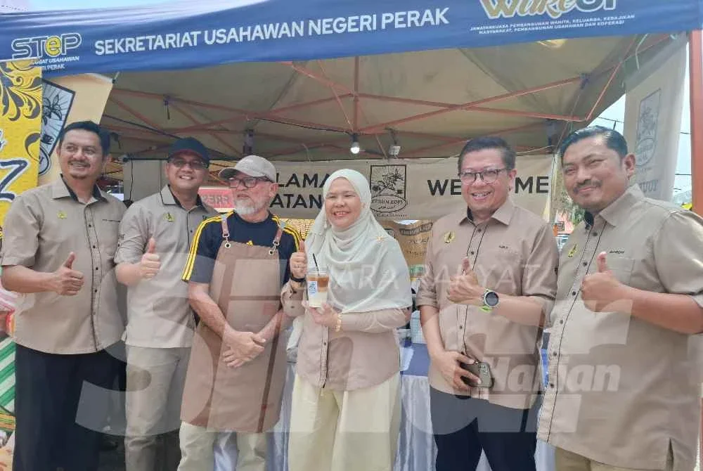 Pelbagai agensi berkaitan keusahawanan termasuk Sekretariat Usahawan Negeri Perak (STeP) dan koperasi turut terlibat dalam membantu memperkenalkan produk tempatan di setiap lokasi jelajah.
