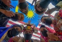 Dapatan kajian tersebutb turut menunjukkan rakyat Malaysia mempunyai semangat kebangsaan lebih kukuh serta keyakinan yang tinggi terhadap sistem dan institusi negara. - FOTO: Bernama