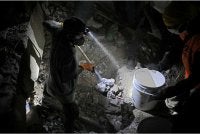 Harapan untuk menemukan lebih ramai mangsa yang masih hidup semakin tipis. - Foto AFP
