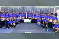 Shazli Shaik (tengah) bersama Raja Mohammed Firhad dan Ahmad Tarmizy serta peserta Seminar UiTM – Football Science & Performance+ 2026 pada Ahad.