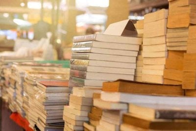 Setiap penulis buku perlu bertanggungjawab penuh kepada buku yang ditulis. Foto hiasan 