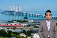 Tumpuan pelabur beralih kepada sektor yang bakal membentuk ekonomi masa depan seperti AI, semikonduktor, pusat data, pengkomputeran awan, teknologi hijau dan tenaga boleh diperbaharui. Gambar kecil: Abdul Rahim