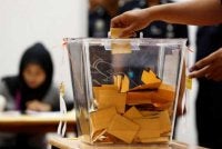 Realiti politik di dunia adimaya sejak dulu bukan lagi tentang perjuangan ideologi atau kesejahteraan kalian. Foto hiasan