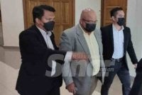 Hakim membuat keputusan itu selepas mendapati pihak pendakwaan berjaya membuktikan kes prima facie terhadap Mohd Azhar di akhir kes pendakwaan.