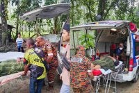 Kedua-dua mangsa dihantar ke Jabatan Kecemasan Hospital Sik untuk menerima rawatan lanjut. Foto Briged Sukarela Yayasan Jariah Malaysia