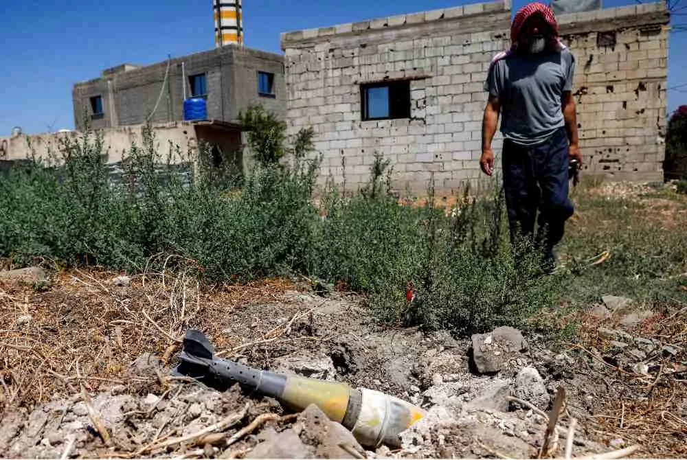 Artileri tidak meletup dilancarkan Zionis yang jatuh di kawasan perkampungan Abidin di wilayah Daraa.