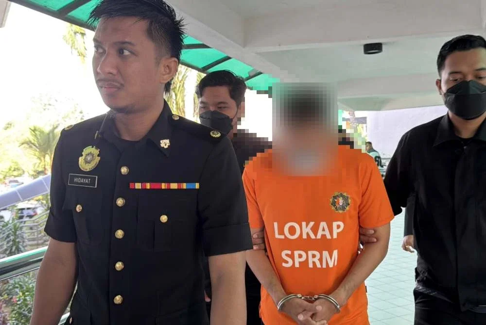 Seorang pegawai kanan agensi penguat kuasa direman untuk membantu siasatan kes rasuah RM50,000. Foto: SPRM