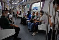 Laluan Shah Alam kendalian Rapid KL merekodkan lebih 60,000 perjalanan penumpang pada hari pertama operasinya semalam. Foto: Bernama 
