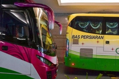 MOTAC menggesa pengusaha bas persiaran serta persatuan pelancongan yang masih belum mengemukakan data penggunaan diesel dan dokumen berkaitan supaya berbuat demikian segera. Foto: Bernama