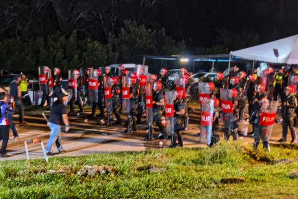 Latihan menangani provokasi atau rusuhan sepanjang PRN berlangsung.