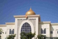Peguam Syarie bukan sahaja bertanggungjawab mewakili anak guam, malah memainkan peranan membantu Mahkamah Syariah menegakkan keadilan menurut prinsip syariah dan undang-undang yang berkuat kuasa. 