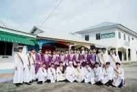 Madrasah Tahfiz Al-Quran An-Nuur yang ditubuhkan pada 16 April 2000 kini menempatkan pelajar lelaki dari dalam dan luar negara termasuk Indonesia, Thailand, Kemboja, Pakistan dan Bangladesh.