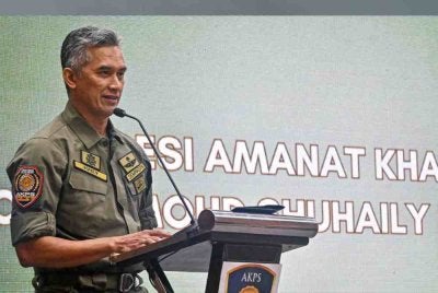 Mohd Shuhaily ketika berucap di Perhimpunan Bulanan AKPS di Putrajaya pada Rabu.