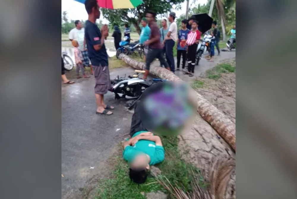 Ahmad Iqbal mengalami kecederaan parah dibawa ke Hospital Universiti Sains Malaysia Kubang Kerian untuk menerima rawatan.