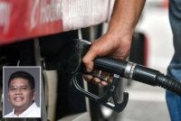 Zaidi (gambar kecil) berkata, AMK Sabah menggesa kerajaan Persekutuan untuk mengkaji semula mekanisme pelaksanaan subsidi diesel di Sabah dengan mengambil pendekatan yang lebih inklusif, fleksibel dan berpaksikan realiti tempatan. Foto fail Bernama 