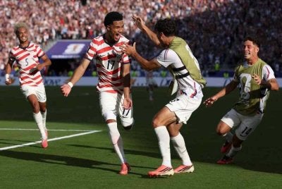Malik Tillman menggandakan gol kedua AS ketika terpaksa beraksi dengan 10 pemain selepas Florin Balogun dibuang padang. Foto: Agensi 
