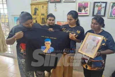 Sehingga kini keluarganya masih sukar menerima kehilangan Arun yang disifatkan sebagai seorang yang baik hati, pendiam dan tidak pernah mencari masalah.