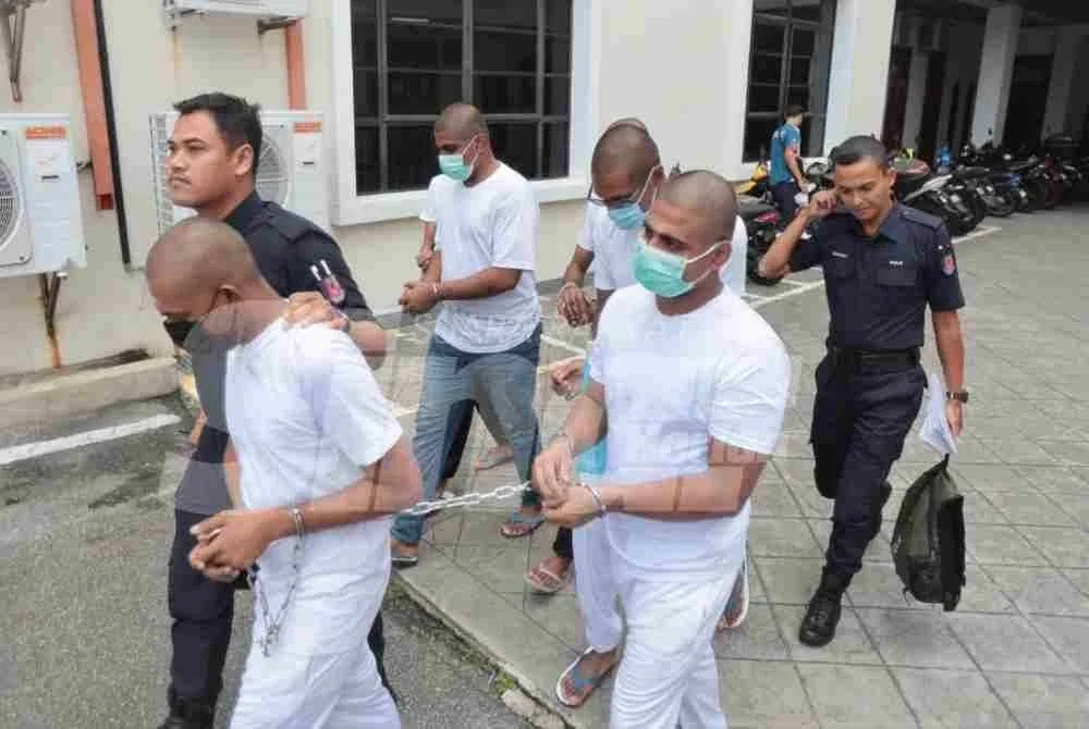 Perbicaraan kes membabitkan empat lelaki yang diperintah membela diri atas pertuduhan membunuh mangsa buli, T Nhaveen akan berlangsung selama lapan hari bermula Oktober depan.