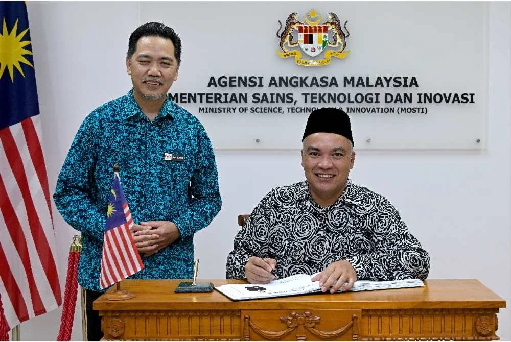 Kunjungan hormat Ahli Parlimen Padang Besar ke MYSA baru-baru ini