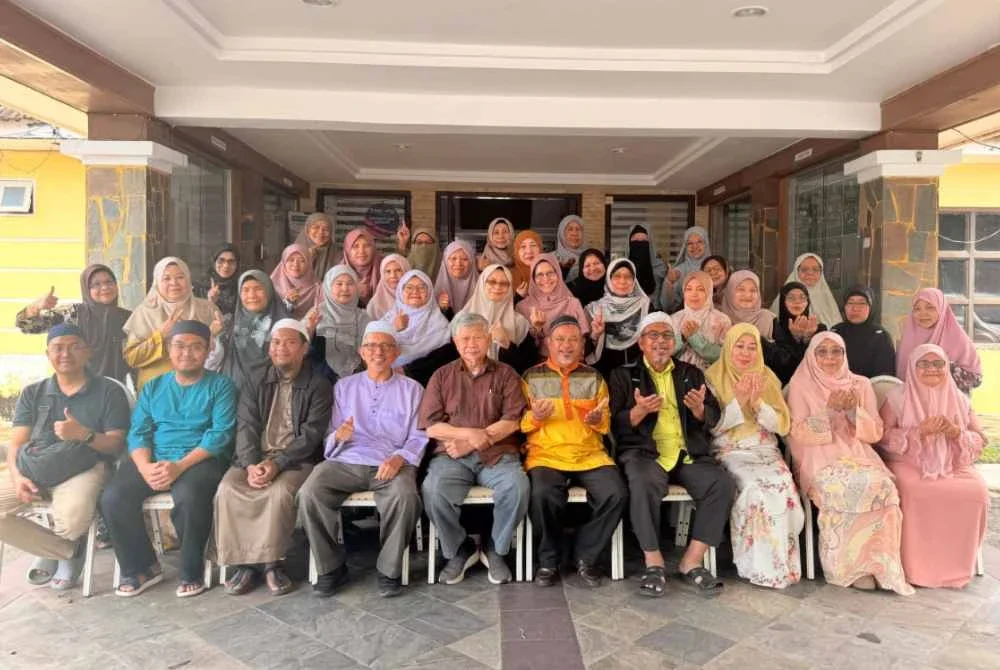 Majlis Aspirasi Menghargai Ahli Jawatankuasa Rumah Ngaji dan Pentadabbur Munajat Pagi di Kelab Golf Negeri Kelantan.