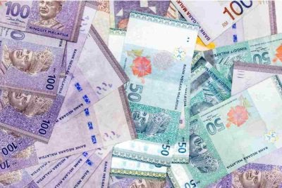 Pada sesi pembukaan, ringgit tinggi berbanding sekumpulan mata wang utama. Gambar hiasan 
