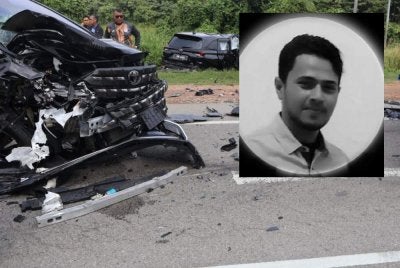 Keadaan sebuah Toyota Alphard (hadapan) dan Perodua Alza yang rosak teruk selepas terlibat dalam kemalangan maut di Kilometer 18, Jalan Temerloh-Bahau, Bera pada Jumaat. Gambar kecil mangsa: Mohamed Sharif