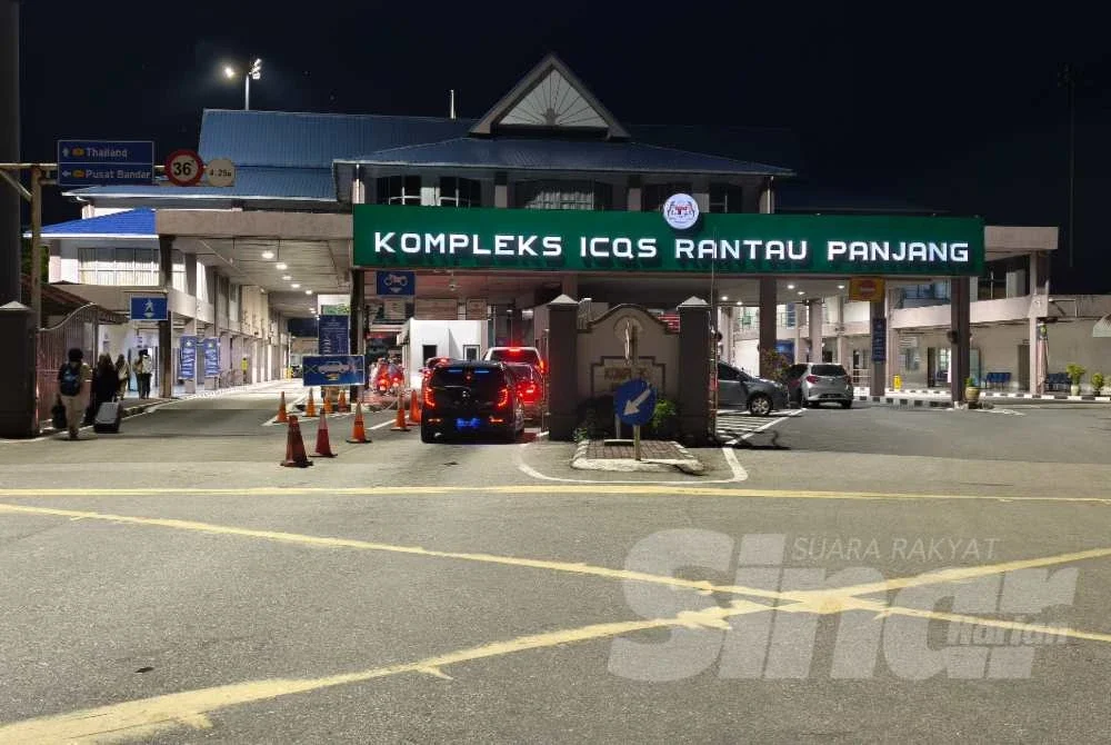 Suasana di ICQS Rantau Panjang lengang walaupun pada hujung minggu dipercayai susulan kejadian letupan bom di Tak Bai, Narathiwat, Thailand pada Isnin lalu. Foto Sinar Harian - HAZELEN LIANA KAMARUDIN