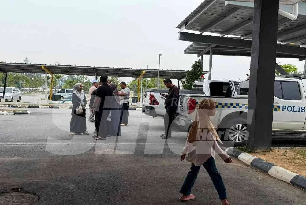 Keadaan di pekarangan Jabatan Perubatan Forensik Hospital Sultan Zainal Abidin (HoSZA) di Kuala Nerus.