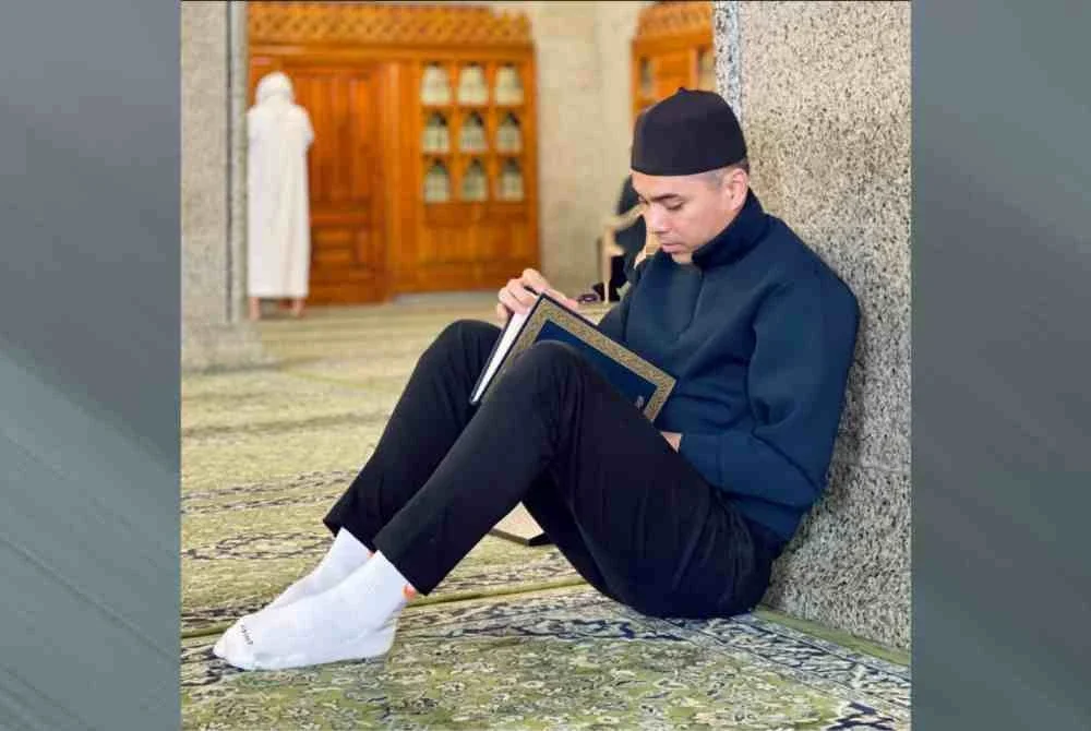 Pada Ogos tahun lalu, Hafeez memaklumkan beliau disahkan menghidap kanser kolon atau kanser usus tahap empat menerusi satu perkongsian di Instagram.