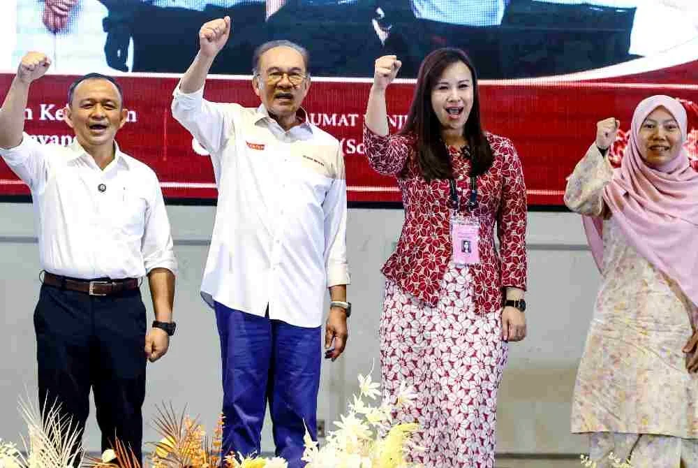 Tanggungjawab PM berkhidmat untuk semua rakyat – Anwar Tanggungjawab PM berkhidmat untuk semua rakyat – Anwar