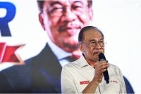 Anwar berucap sempena Program Dialog Terbuka Belia Johor di Felda Ulu Tebrau, Johor Bahru pada Sabtu.
