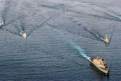 Perjanjian awal AS-Iran membenarkan penghantaran komersial percuma melalui selat itu selama 60 hari, tetapi masih belum jelas apa yang akan menggantikannya selepas tempoh itu. Foto: AFP