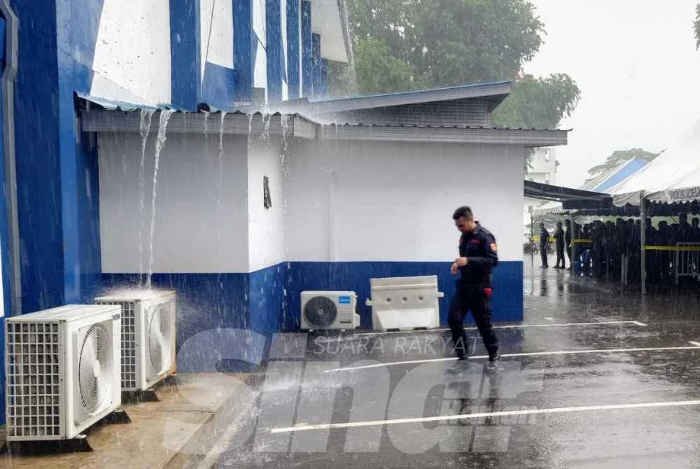 Seramai 1,338 pegawai dan anggota akan menunaikan tanggungjawab mereka bagi DUN Stulang, termasuk Ketua Polis Johor, Datuk Ab Rahaman Arsad.