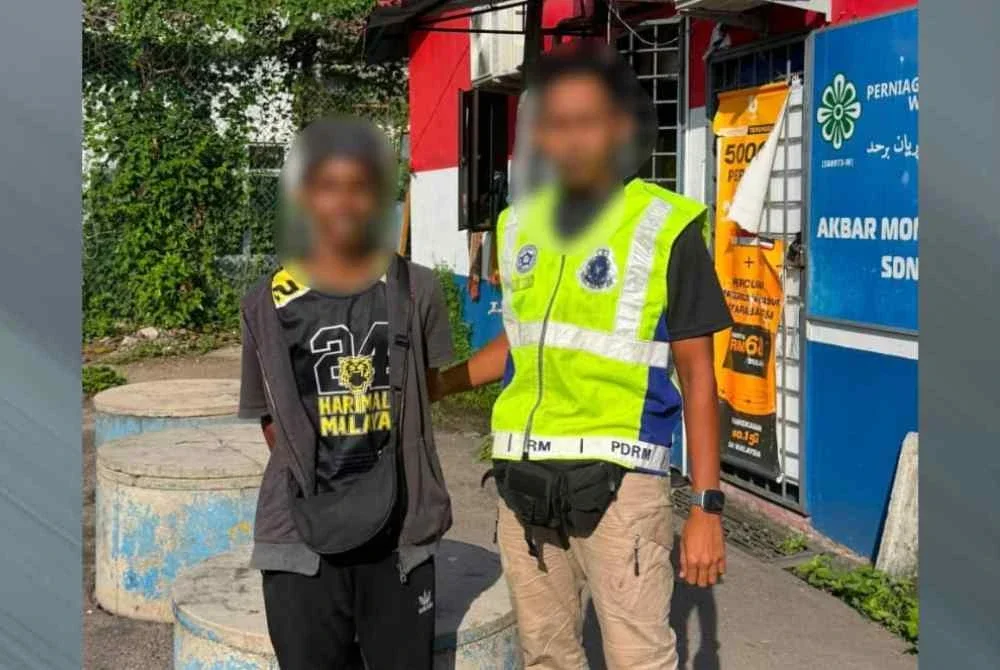 Perjalanan seorang remaja lelaki etnik Rohingya yang dipercayai berjalan kaki tanpa hala tuju dari Kota Bharu ke Pengkalan Kubor, Tumpat berakhir apabila ditahan anggota PGA dalam Op Taring Wawasan pada Isnin. Foto:PGA