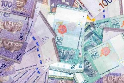 Pada 8 pagi, Selasa, ringgit meningkat kepada 4.0815/0880 berbanding dolar AS 4.0825/0875 ketika ditutup pada Isnin. Gambar hiasan 