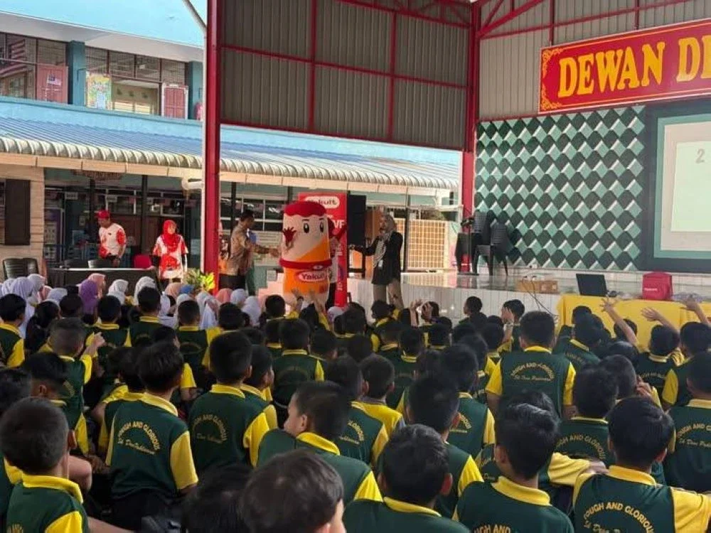Sesi Kembara Misi Sihat Yakult di salah sebuah sekolah terpilih.